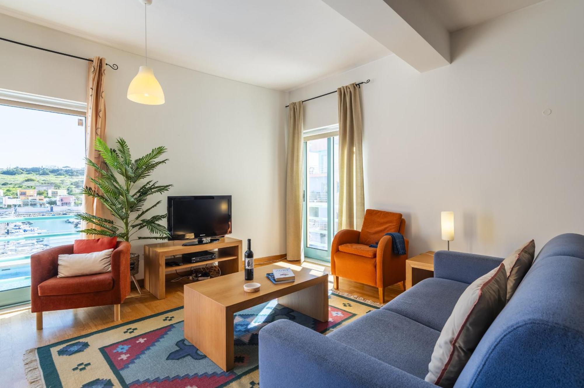Marina Breeze Apartment With Pool - 900M From The Beach Albufeira Exteriör bild